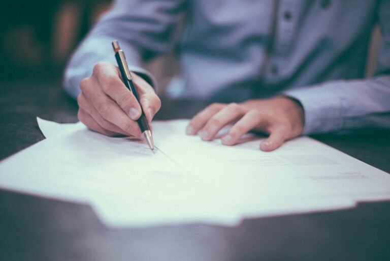 Divorce et séparation : Vos droits et la procédure en France